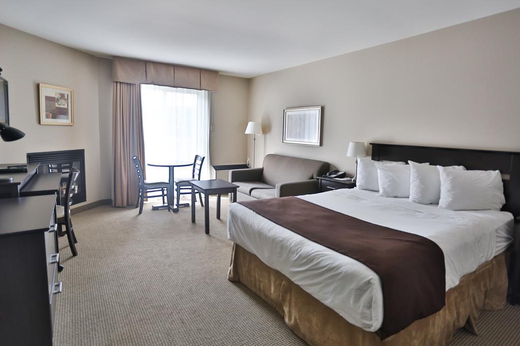 Hotel Le Versailles Saint-Sauveur-des-Monts Habitación foto