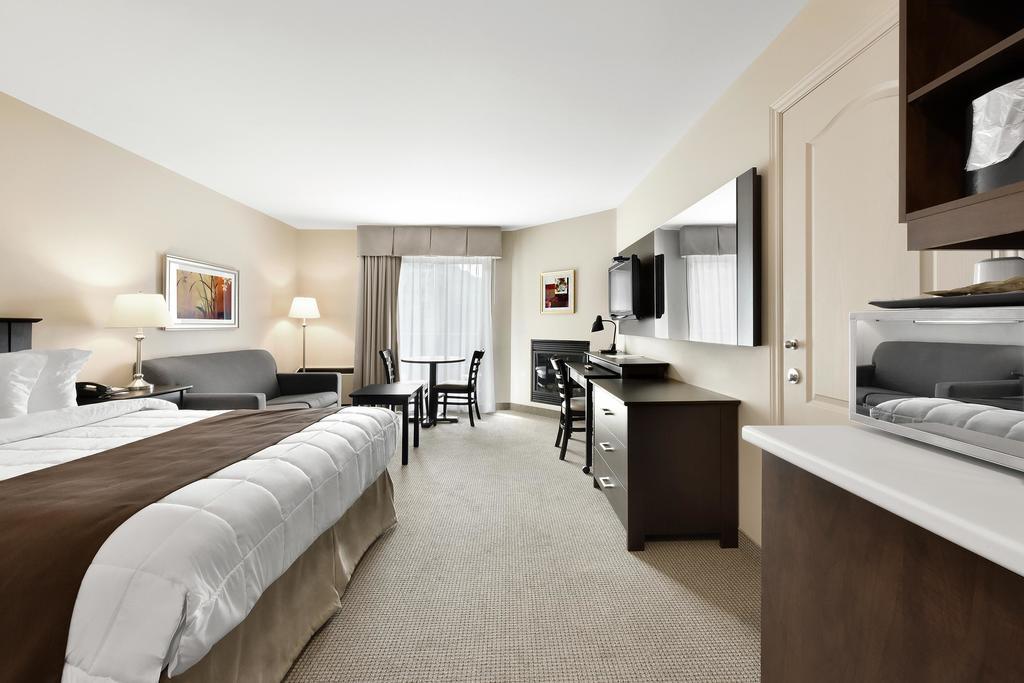Hotel Le Versailles Saint-Sauveur-des-Monts Habitación foto
