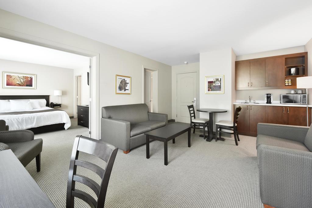Hotel Le Versailles Saint-Sauveur-des-Monts Habitación foto